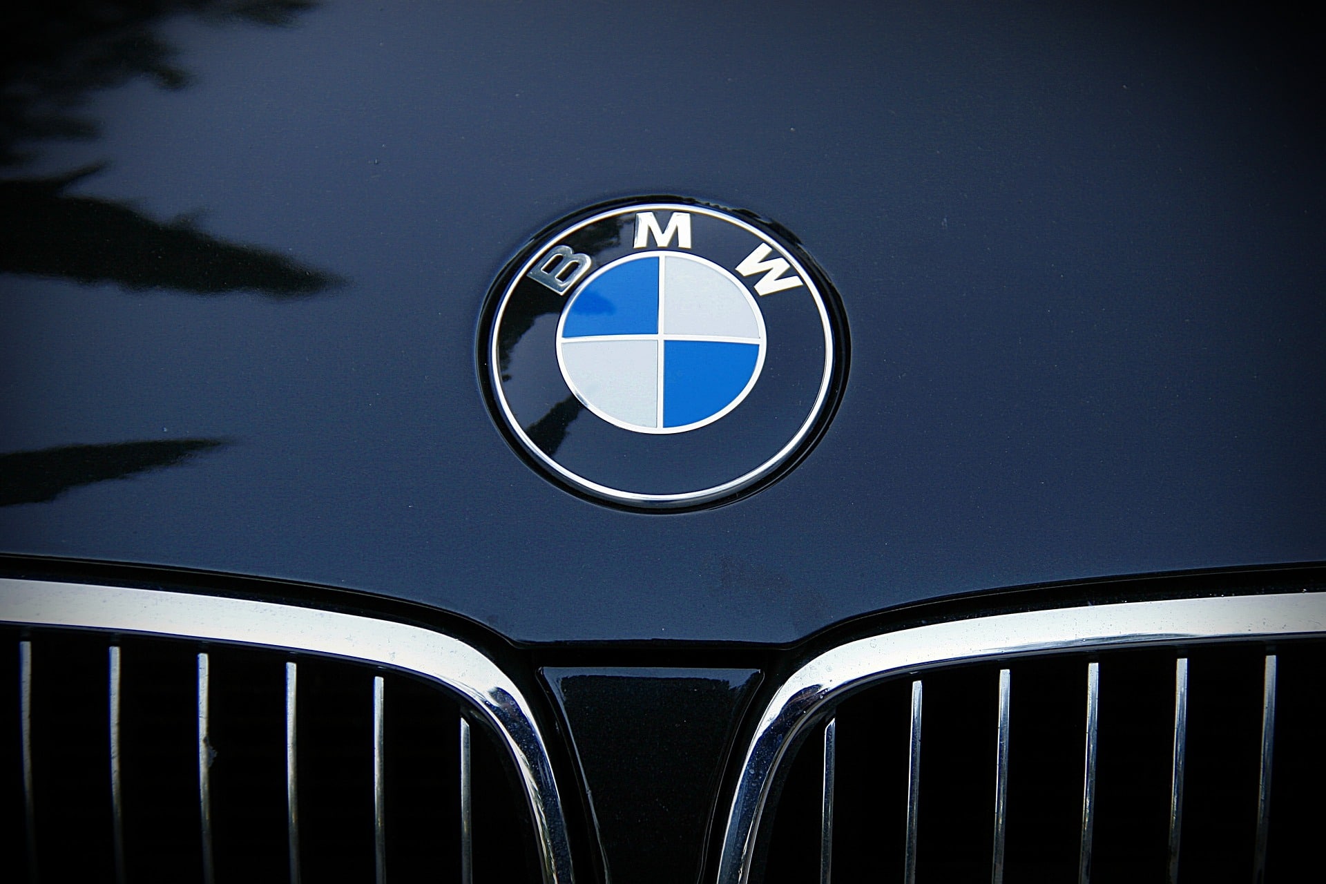 BMW Fahrzeug von vorne